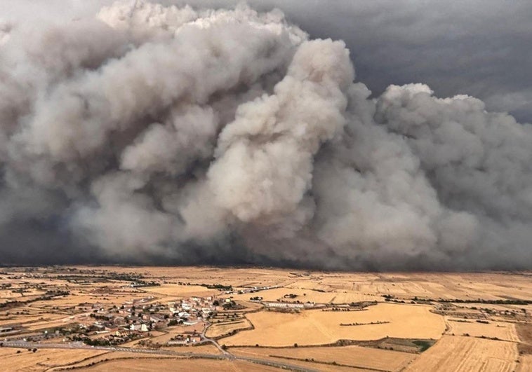 Las meganubes detrás de los incendios de sexta generación