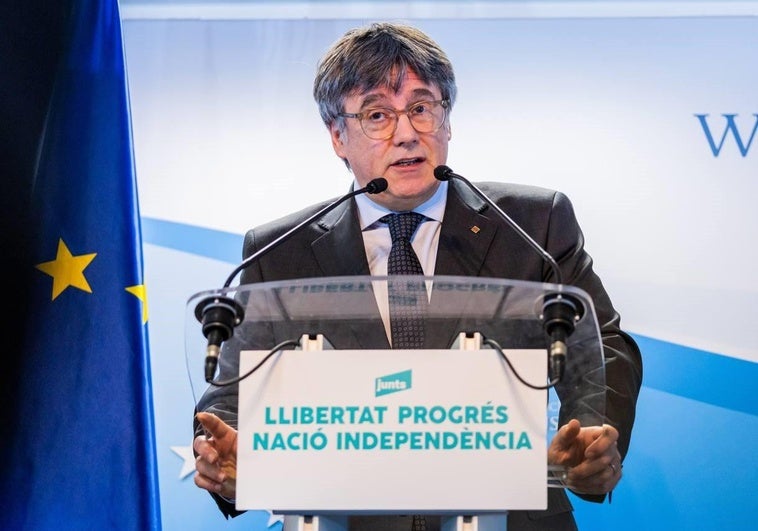 Puigdemont pide al Constitucional suspender su orden de detención en España Puigdemont pide al Constitucional suspender su orden de detención en España