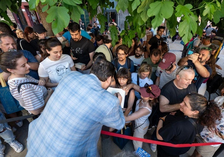 Un día entre lectores, dragones y mazmorras: así es el festival que rompe las costuras de lo friki Un día entre lectores, dragones y mazmorras: así es el festival que rompe las costuras de lo friki