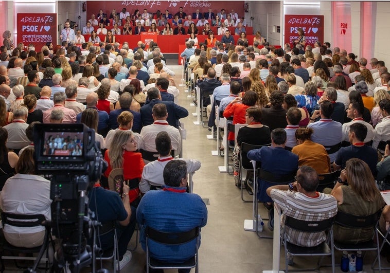 Sánchez recompone el PSOE sin prescindir del dos de Cerdán en una jornada marcada por la renuncia de Salazar Sánchez recompone el PSOE sin prescindir del dos de Cerdán en una jornada marcada por la renuncia de Salazar