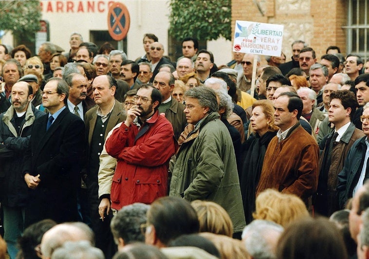 El caso Cerdán remueve el pasado del PSOE del que Sánchez se distancia ahora El caso Cerdán remueve el pasado del PSOE del que Sánchez se distancia ahora