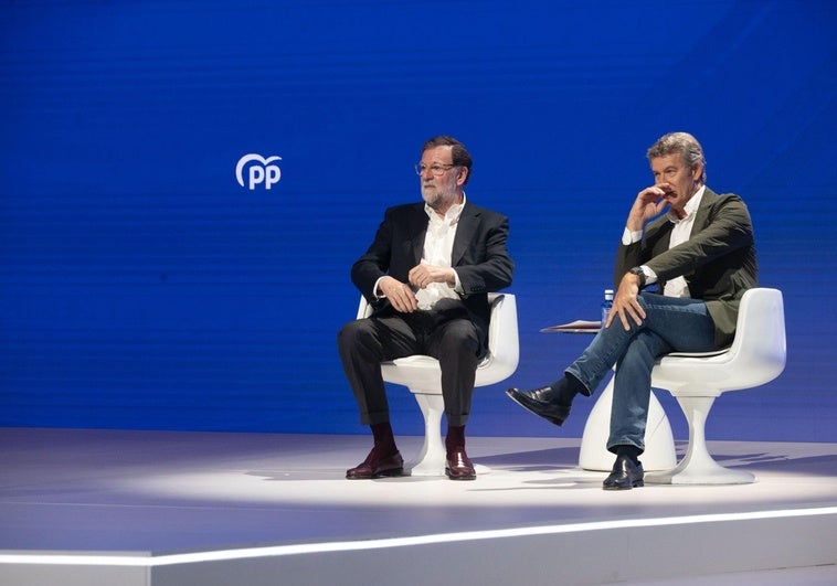 Rajoy ajusta cuentas con Sánchez: «Está a la desesperada, retrasando lo inevitable» Rajoy ajusta cuentas con Sánchez: «Está a la desesperada, retrasando lo inevitable»