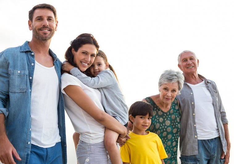 Vacaciones con los abuelos: «No podemos pretender que cuiden a los nietos durante el año» Vacaciones con los abuelos: «No podemos pretender que cuiden a los nietos durante el año»
