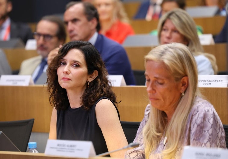 «Indignación» en el Gobierno de Ayuso por el retraso de Hacienda en el pago de casi 1.400 millones de entregas a cuenta «Indignación» en el Gobierno de Ayuso por el retraso de Hacienda en el pago de casi 1.400 millones de entregas a cuenta