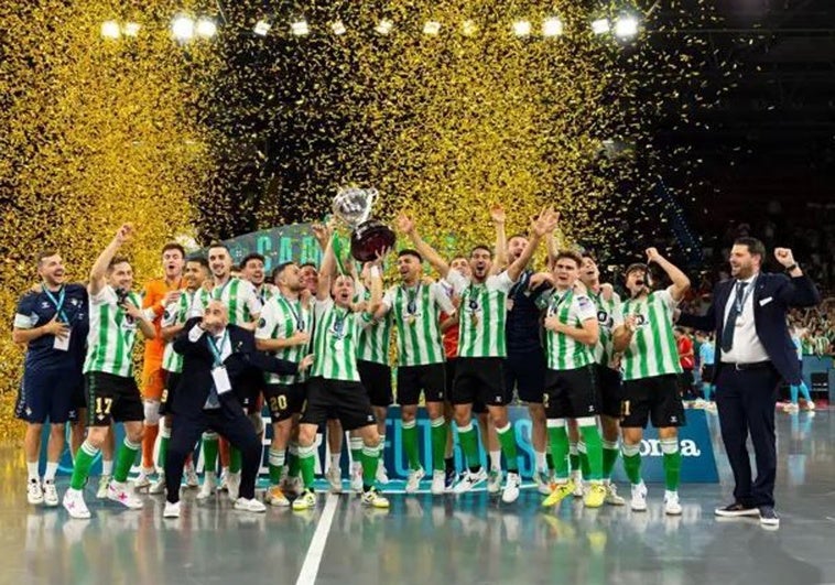 Alarma en el fútbol sala: tras la ruptura entre Inter y Movistar, el Betis echa el cierre a su sección pese a subir a Primera Alarma en el fútbol sala: tras la ruptura entre Inter y Movistar, el Betis echa el cierre a su sección pese a subir a Primera