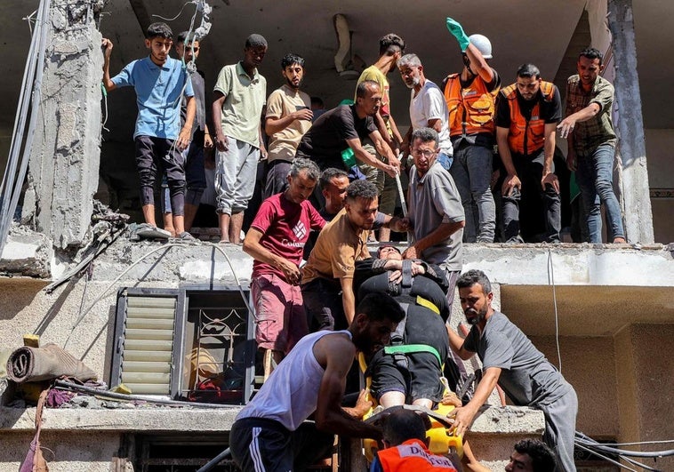 Israel intensifica sus ataques en Gaza mientras negocia con Hamás en Qatar Israel intensifica sus ataques en Gaza mientras negocia con Hamás en Qatar