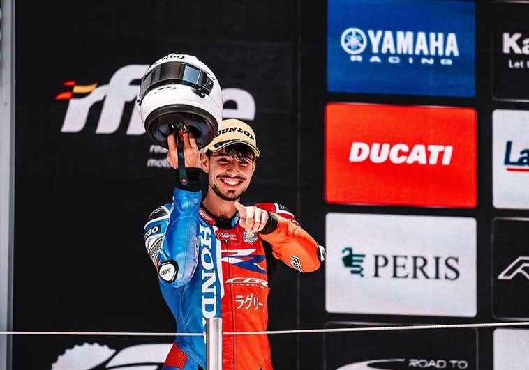 Muere el piloto Borja Gómez, de 20 años, en un accidente en el circuito de Magny-Cours Muere el piloto Borja Gómez, de 20 años, en un accidente en el circuito de Magny-Cours