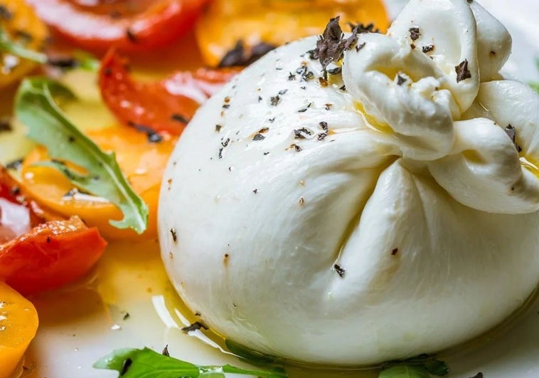 Por qué la burrata sí es para el verano: tres recetas deliciosas, nutritivas, saciantes y llenas de color Por qué la burrata sí es para el verano: tres recetas deliciosas, nutritivas, saciantes y llenas de color