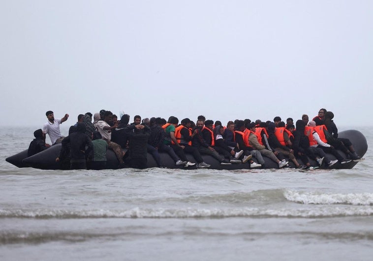 Calais, la frontera de ida y vuelta de la inmigración Calais, la frontera de ida y vuelta de la inmigración