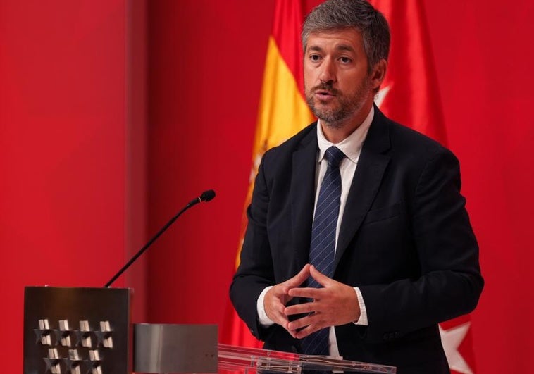 Los funcionarios de Madrid cobrarán en agosto una subida salarial del 0,5 por ciento retroactiva desde enero de 2024 Los funcionarios de Madrid cobrarán en agosto una subida salarial del 0,5 por ciento retroactiva desde enero de 2024