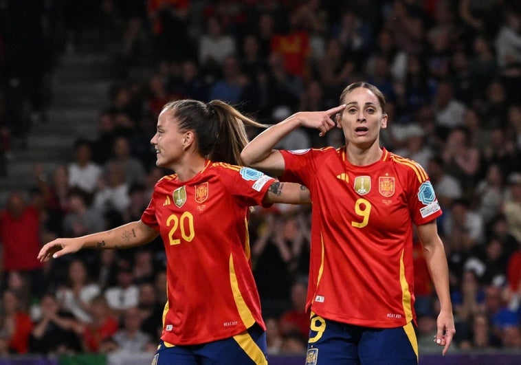 Esther, con molestias, se retira del entrenamiento a cuatro días de jugar ante Suiza Esther, con molestias, se retira del entrenamiento a cuatro días de jugar ante Suiza