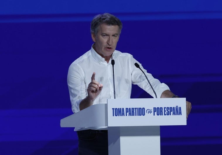 Feijóo se compromete a reconstruir el país y rescatarlo de «todos los atropellos de la pesadilla que estamos viviendo» Feijóo se compromete a reconstruir el país y rescatarlo de «todos los atropellos de la pesadilla que estamos viviendo»