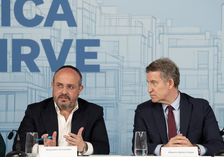 El líder del PP catalán pacta con Feijóo limitar los pactos del partido a la defensa del «orden constitucional» pero sin citar a los de Puigdemont