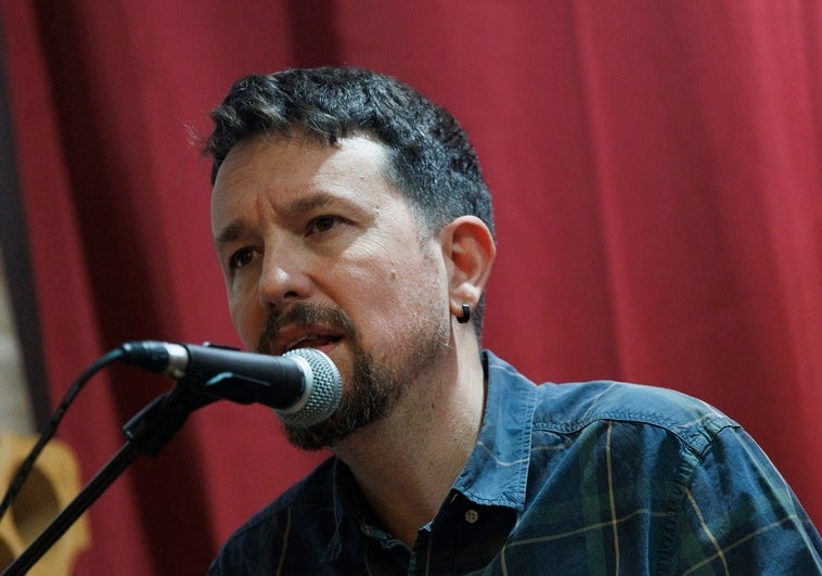 La Complutense rechaza a Pablo Iglesias, que ya no dará clases en la facultad de Políticas: «Hay candidatos con mejor experiencia» La Complutense rechaza a Pablo Iglesias, que ya no dará clases en la facultad de Políticas: «Hay candidatos con mejor experiencia»