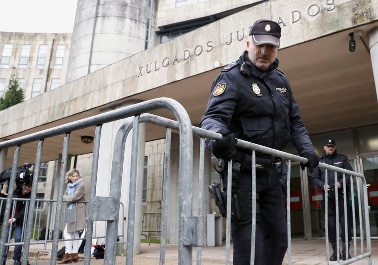 Condenan a dos años a un abuelo por abusar sexualmente de su nieta de 11 años Condenan a dos años a un abuelo por abusar sexualmente de su nieta de 11 años