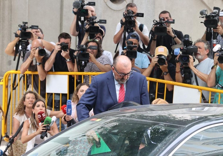 La UCO analiza en el caso Koldo una nueva adjudicación presuntamente irregular en la estación de ferrocarril de Albal (Valencia) La UCO analiza en el caso Koldo una nueva adjudicación presuntamente irregular en la estación de ferrocarril de Albal (Valencia)