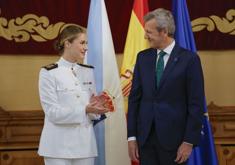 La Princesa Leonor recibe la Medalla de Oro de Galicia: «Aquí está mi hogar, donde acaba el mar» La Princesa Leonor recibe la Medalla de Oro de Galicia: «Aquí está mi hogar, donde acaba el mar»
