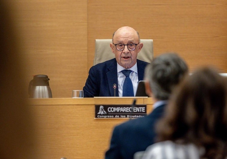 El despacho fundado el exministro de Hacienda, Equipo Económico, denuncia la utilización «política» de la causa El despacho fundado el exministro de Hacienda, Equipo Económico, denuncia la utilización «política» de la causa