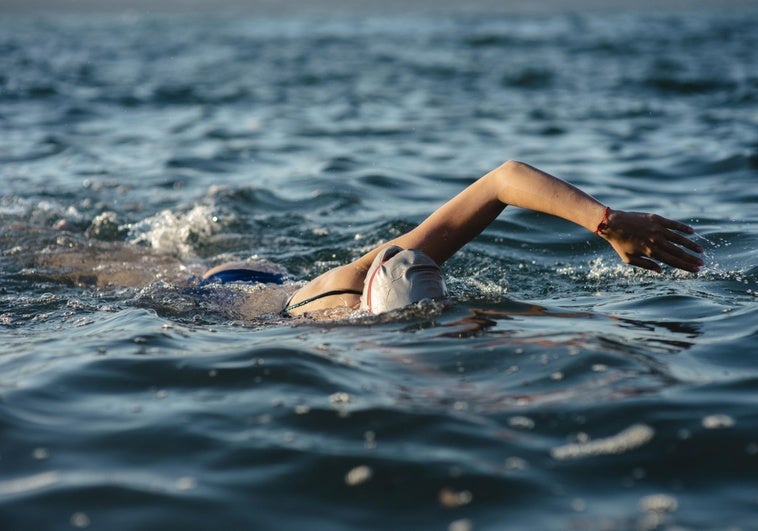 Verano activo, pero sin riesgos: cómo prevenir lesiones en los deportes acuáticos que no se practican durante el resto del año Verano activo, pero sin riesgos: cómo prevenir lesiones en los deportes acuáticos que no se practican durante el resto del año