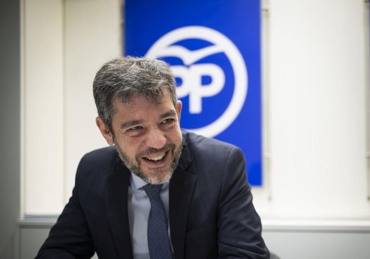 Alberto Nadal vuelve al PP para reforzar el área económica y convivirá con Bravo Alberto Nadal vuelve al PP para reforzar el área económica y convivirá con Bravo