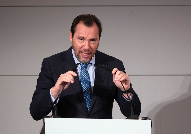 Nuevo guiño a ERC: el Gobierno aprobará este martes la empresa mixta que gestionará las Rodalies Nuevo guiño a ERC: el Gobierno aprobará este martes la empresa mixta que gestionará las Rodalies
