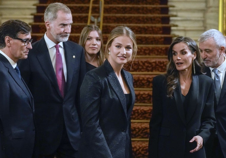 La Princesa Leonor alaba el trabajo «sin atajos» de los jóvenes «por el bien común» La Princesa Leonor alaba el trabajo «sin atajos» de los jóvenes «por el bien común»