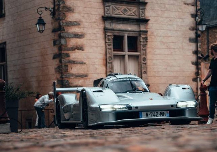 Porsche presenta la versión de carretera de su prototipo para las 24 horas de Le Mans Porsche presenta la versión de carretera de su prototipo para las 24 horas de Le Mans