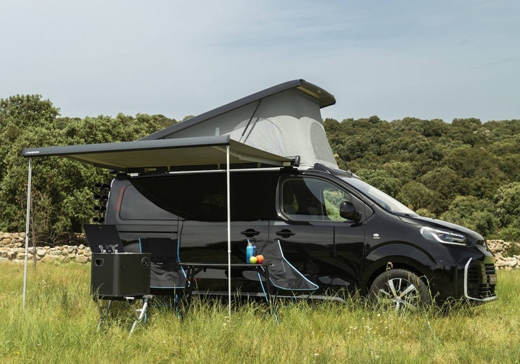 ¿Dos camas y espacio de acampada en 4,40 metros? Nos vamos con la Toyota Proace City Verso Minicamper ¿Dos camas y espacio de acampada en 4,40 metros? Nos vamos con la Toyota Proace City Verso Minicamper