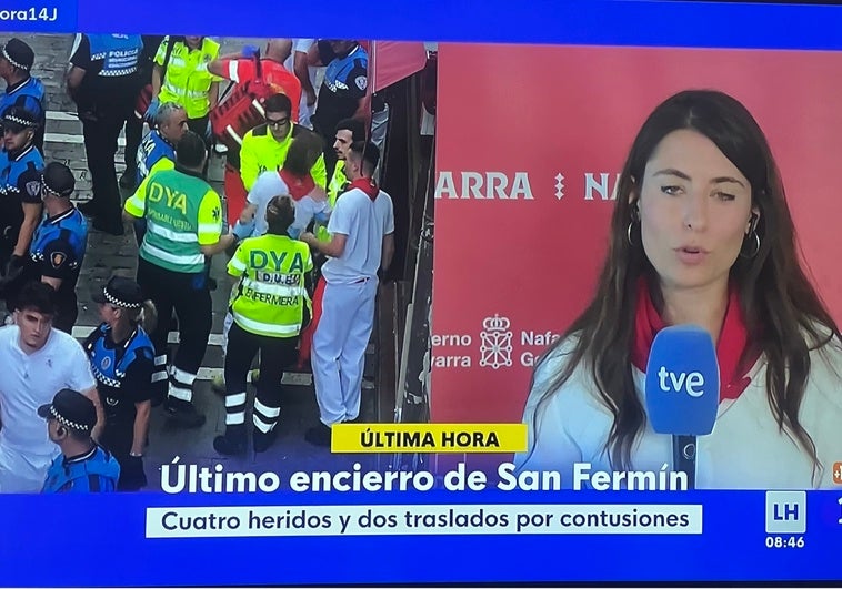 El momento 'tierra trágame' de una reportera de TVE obliga a cerrar abruptamente su conexión El momento ‘tierra trágame’ de una reportera de TVE obliga a cerrar abruptamente su conexión
