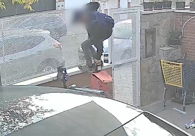 Detenido un hombre por robar seis veces en viviendas de Rivas mientras los dueños dormían Detenido un hombre por robar seis veces en viviendas de Rivas mientras los dueños dormían