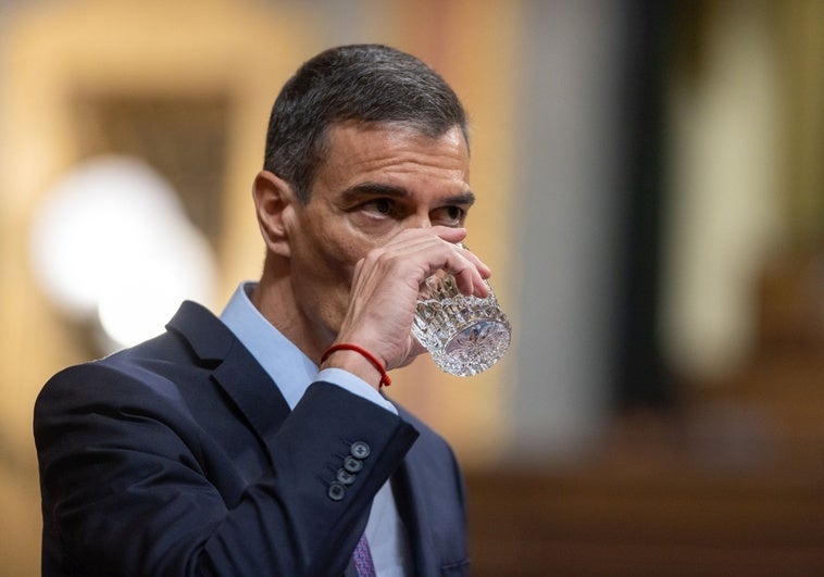 Sánchez encuentra un respiro en el debate sobre el gasto del 5% en defensa Sánchez encuentra un respiro en el debate sobre el gasto del 5% en defensa
