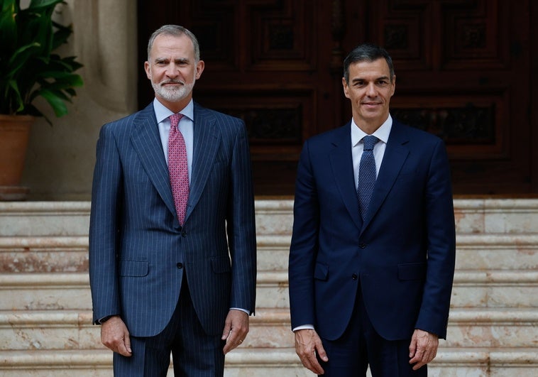 Sánchez respalda al fiscal general: «Tiene el apoyo del Gobierno de España» Sánchez respalda al fiscal general: «Tiene el apoyo del Gobierno de España»