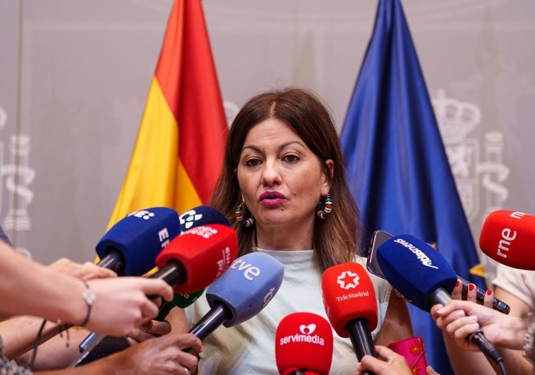 La ministra Sira Rego se alinea con Juana Rivas y promete modificar la ley de protección del menor La ministra Sira Rego se alinea con Juana Rivas y promete modificar la ley de protección del menor