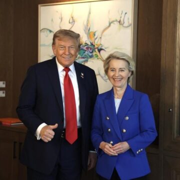 Von der Leyen y Trump acuerdan reunirse este domingo en Escocia para tratar los acuerdos comerciales