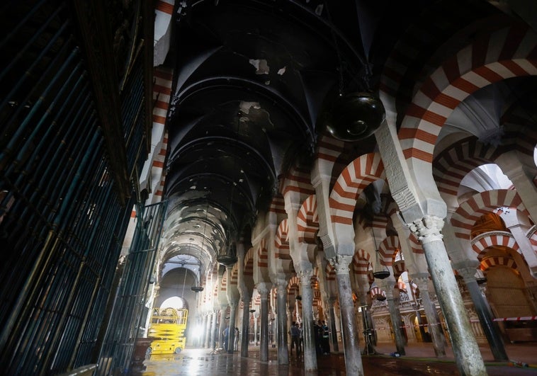 La Unesco valora la «rápida» actuación y los «daños limitados» en el incendio de la Mezquita de Córdoba La Unesco valora la «rápida» actuación y los «daños limitados» en el incendio de la Mezquita de Córdoba