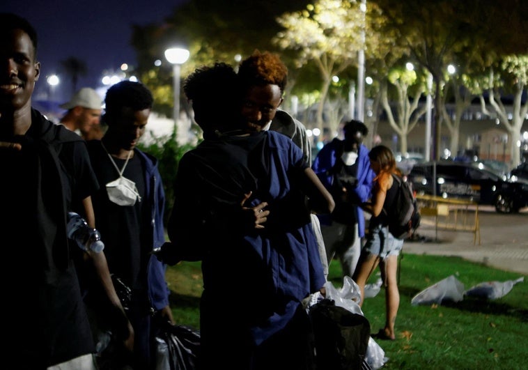 La llegada de migrantes a Baleares: treinta y tres horas de un goteo constante La llegada de migrantes a Baleares: treinta y tres horas de un goteo constante