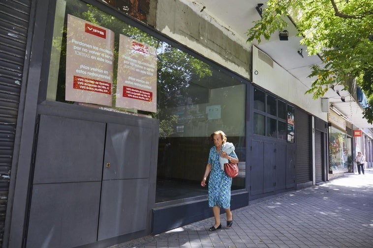 Adiós al primer 'diner' americano de Madrid: «En 1969, era revolucionario abrir hasta las 3.00 horas» Adiós al primer ‘diner’ americano de Madrid: «En 1969, era revolucionario abrir hasta las 3.00 horas»
