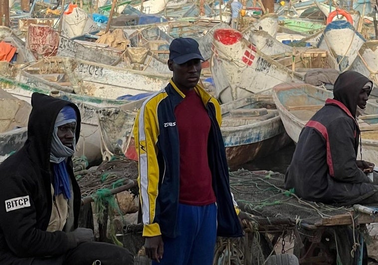 Desde Nuakchot y Nuadibú: cómo la falta de pesca empuja a los jóvenes africanos a las pateras Desde Nuakchot y Nuadibú: cómo la falta de pesca empuja a los jóvenes africanos a las pateras