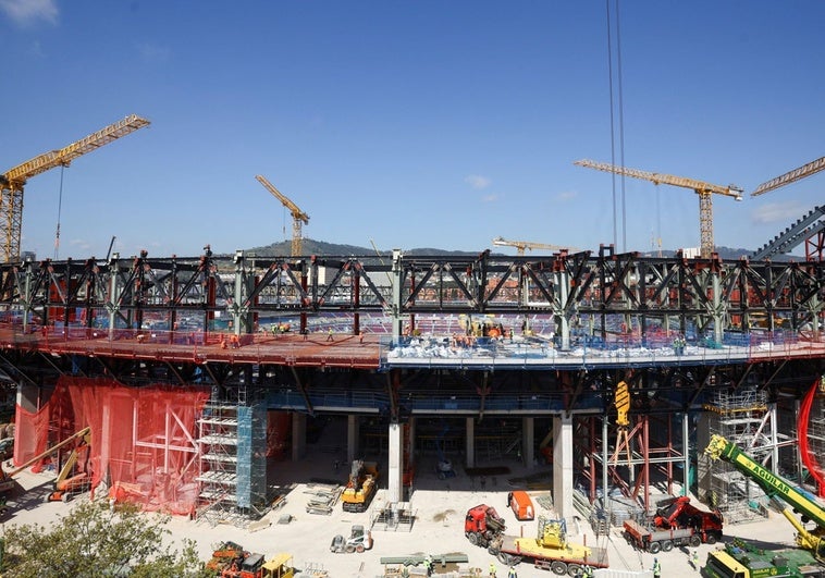 El Camp Nou se abrirá por fases El Camp Nou se abrirá por fases
