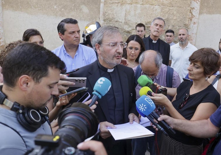 Mezquita de Córdoba ya tenía previsto implantar en octubre el mismo sistema contra fuegos de Notre Dame Mezquita de Córdoba ya tenía previsto implantar en octubre el mismo sistema contra fuegos de Notre Dame