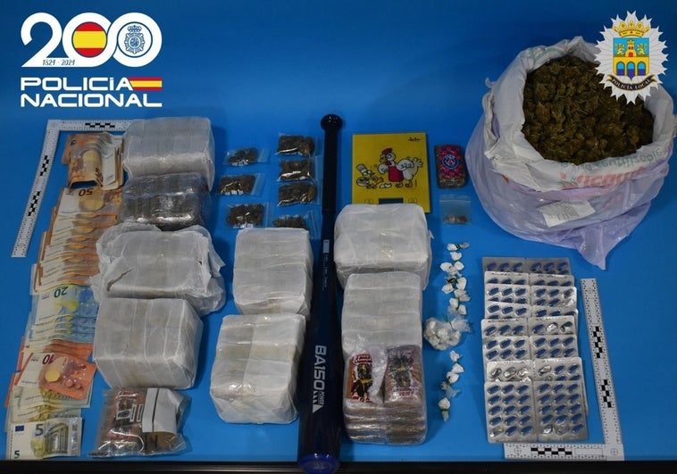 Roban un móvil y los pillan con más de diez kilos de droga gracias a la geolocalización del terminal Roban un móvil y los pillan con más de diez kilos de droga gracias a la geolocalización del terminal