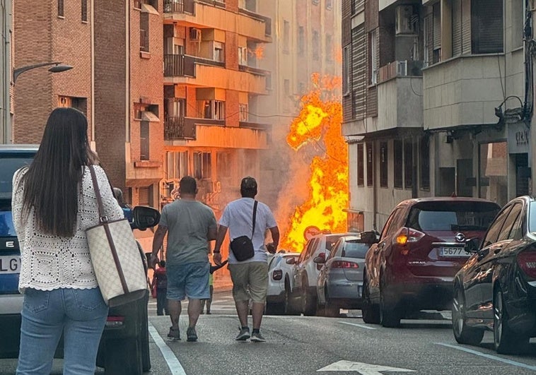 Dos heridos en el incendio provocado por una explosión de gas en Zamora Dos heridos en el incendio provocado por una explosión de gas en Zamora