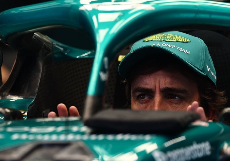 Fernando Alonso, tocado, se baja de la primera sesión de libres en Hungría Fernando Alonso, tocado, se baja de la primera sesión de libres en Hungría