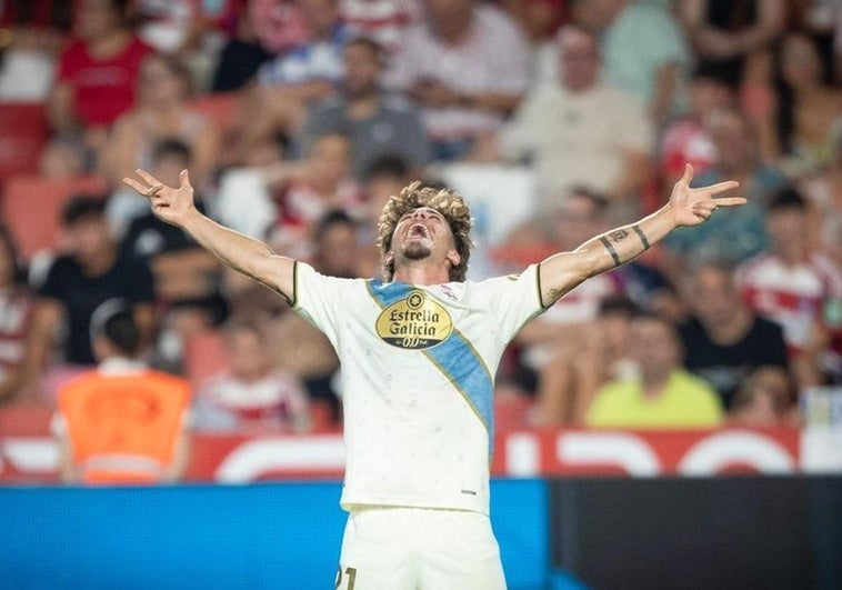 Siete toques y dos taconazos: el golazo del Deportivo que ha dado la vuelta al mundo Siete toques y dos taconazos: el golazo del Deportivo que ha dado la vuelta al mundo